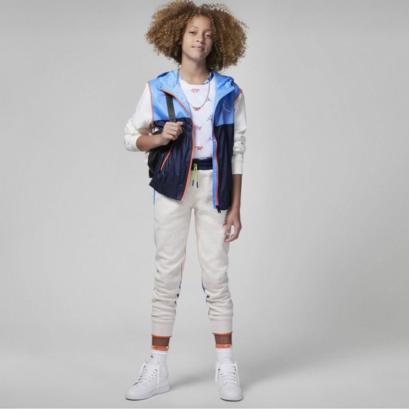 NWT Girls Jordan Color Blocked Fleece Pants / Sweatpants SZ: XL - Picture 2 of 14